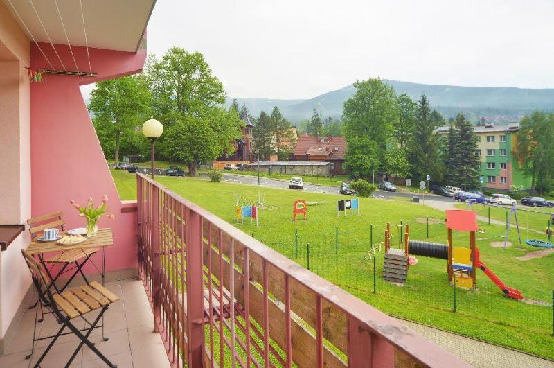 Trevilles Apartamenty - Granatowy Szklarska Poreba Bagian luar foto